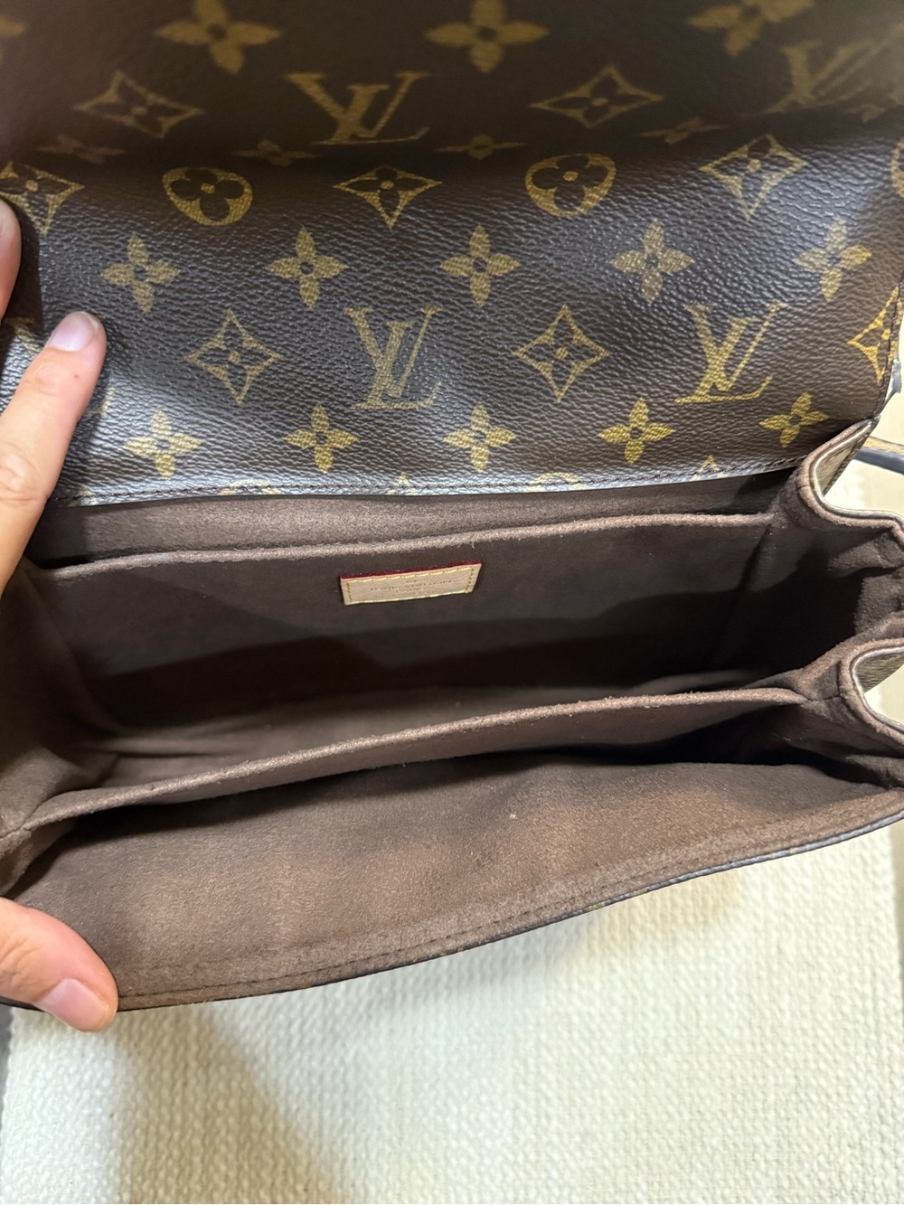 Monogram crossbody bag - Picture 3 of 5